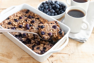 Banana Berry Baked Oats