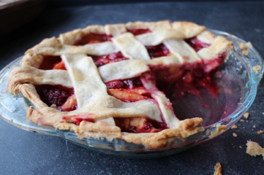 Raspberry Peach Maple Pie