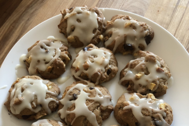 Pumpkin Spice Maple Glazed Apple Pie Cookies